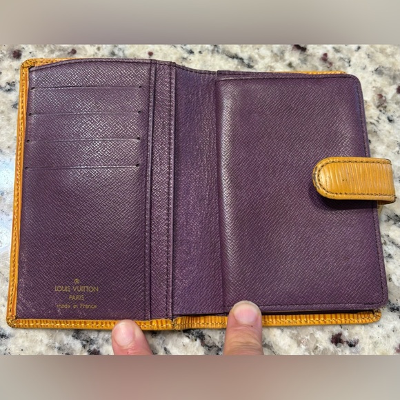Authentic LV EPI Kisslock leather wallet (yellow color/purple interior) - Picture 11 of 17